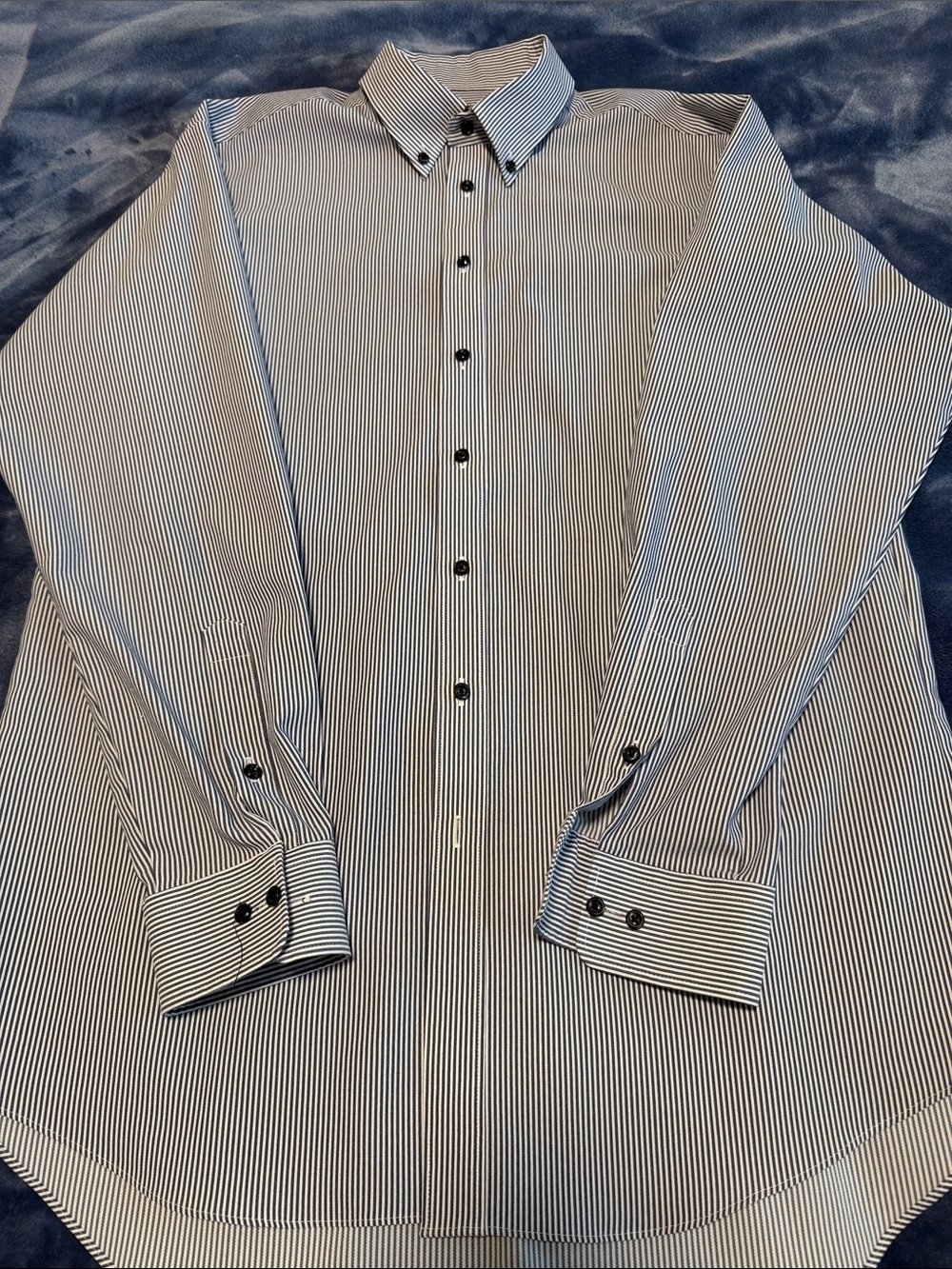 Men's Slim Fit Black & White Pinstripe Dress Shirt